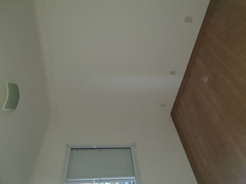 Apartamento À Venda Na Rua Cláudio Aparecido Oliveira, Jardim Roberto, Osasco - Sp - Liv-6367