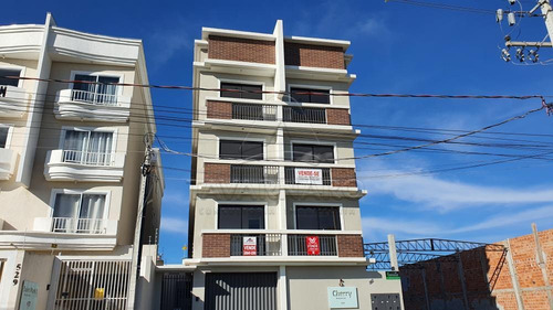 Imagem 1 de 10 de Apartamentos - Ref: V5566