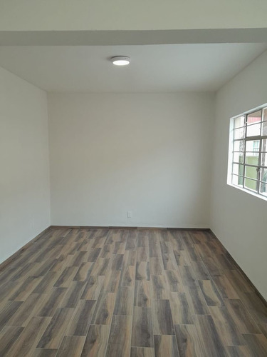 Venta De Departamento (111m2) En El Corazón De La Napoles, A 5 Mins De Av. Insurgentes, W.tc., Metrobus Napoles Y Av. Rio Becerra Db15-z89