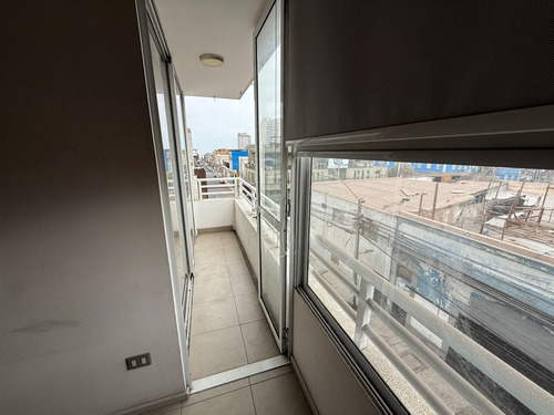 Departamento En Venta De 1 Dorm. En Iquique