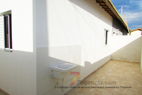 Imagem 13 de 24 de Casa Em Itanhaem Nova 2 Dorms Sendo 1 Suite Piso Porcelanato Espaço Gramado Garagem 3 Carros