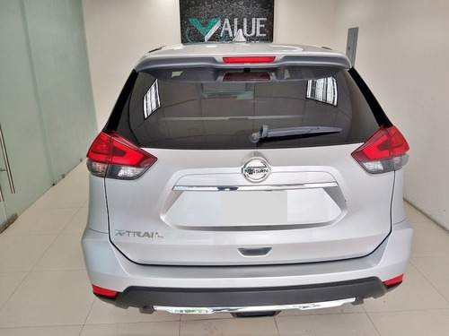 Imagen 5 de 15 de Xtrail Sense 2020 Plata 3 Filas