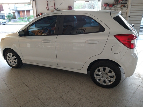 Imagen 6 de 15 de Ford Ka 2017 1.5 S 5 P