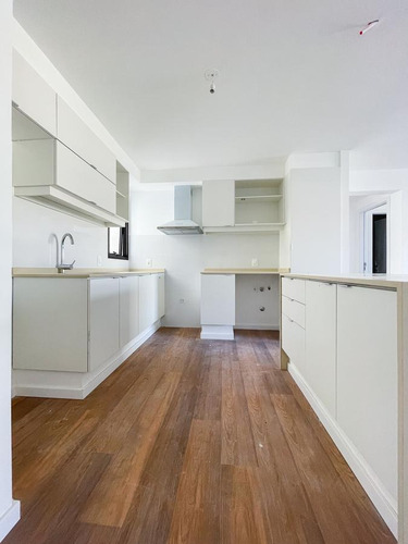 Venta De Apartamento 2 Dormitorios Con Terraza En Malvín