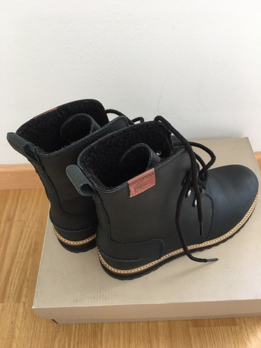 Botas- Borcegos Lacoste. Cuero. Mujer. Talle 35. Impecables!