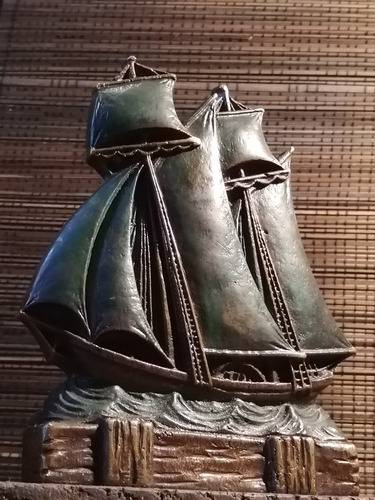 Barco Velero Navío Forjado En Bronce Sólido Escultura