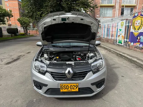 Renault Logan 1.6 Authentique