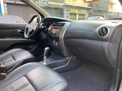 Imagem 6 de 12 de Nissan Livina 1.8 Sl X-gear 16v Flex 4p Automático