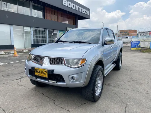 Mitsubishi L200 Sportero 3.2 Superlujo Mt