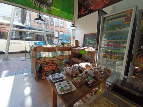 Venta De Fondo De Comercio De Dietetica En Av Rivadavia Al 6800 Flores