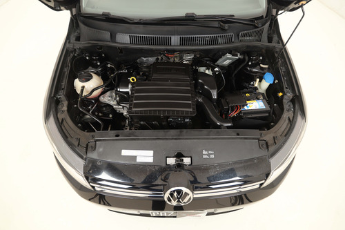Volkswagen Suran 1.6 Highline 101cv