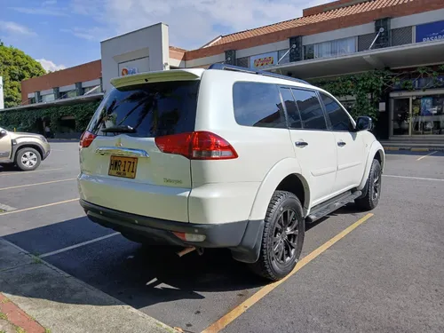 Mitsubishi Nativa 3.0l