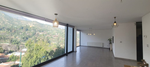 Casa En Arriendo De 5 Dorm. El Arrayan