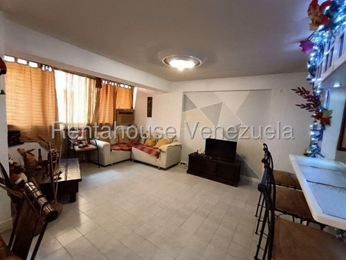 Julio Latouche 25-11528 Vende Apartamento Agua Blanca Valencia, Amplio, Cómodo, Ubicación Privilegiada.