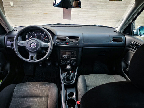 Imagen 13 de 15 de Volkswagen Jetta Clasico 2015