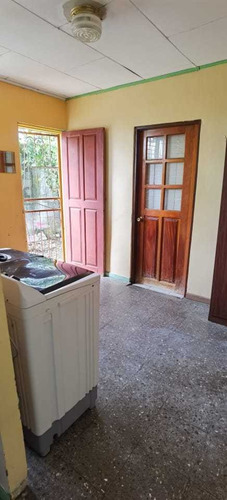 Imagen 11 de 13 de Se Vende Casa En Guapiles Centro