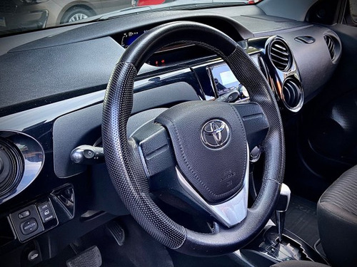Toyota Etios Etios 1.3 X 16V FLEX 4P AUTOMÁTICO