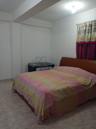 Vivienda Multifamiliar De 4 Niveles. Sector Lagunetica.