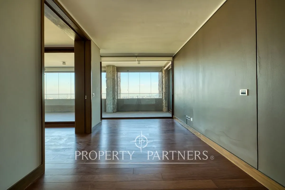 Imagen 4 de 23 de Espectacular Vista En Seguro Condominio En Lo Curr...