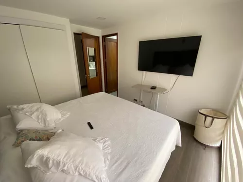 Apartamento En Venta En El Poblado, La Calera. Cod V12467