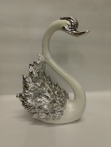 Escultura Italy En Marmolina Y Laminilla De Plata El Cisne 