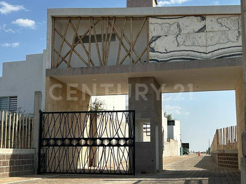 Venta De Terreno Residencial La Vid Zona Periferico, Cuautlancingo Puebla
