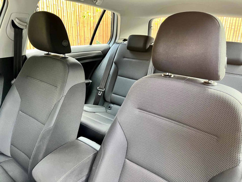 Imagen 6 de 8 de Volkswagen Golf 2016 1.4 Comfortline Tsi Dsg