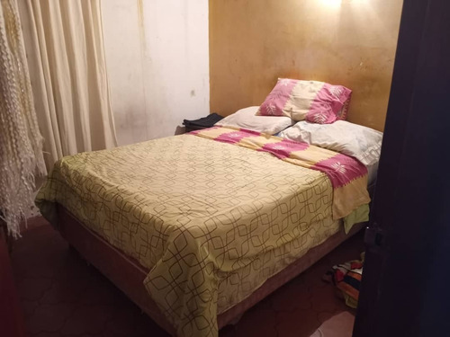 Imagen 14 de 15 de Vendo Casa En La Urbanización En La Esmeralda
