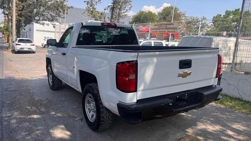 Chevrolet Silverado 4.3 Cab Regular V6 Aa Cd At