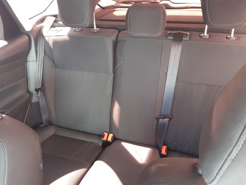 Imagen 13 de 18 de Ford Focus 2016 (1.6) 5p.