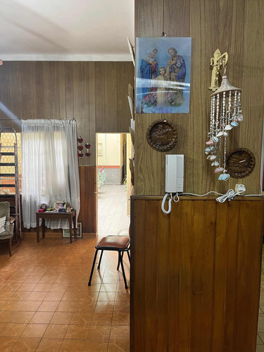 Hermosa Casa 5 Ambientes En Venta *mataderos*