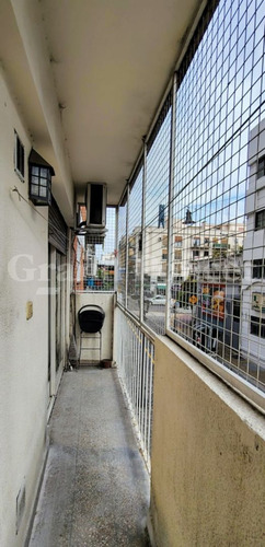 Monoambiente Con Balcon