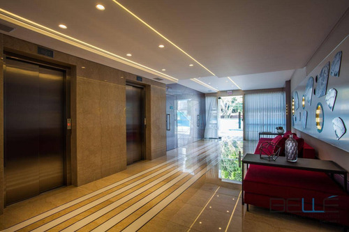Apartamento Com 4 Dormitórios À Venda, 205 M² Por R$ 2.700.000,00 - Pioneiros - Balneário Camboriú/sc - Ap0017