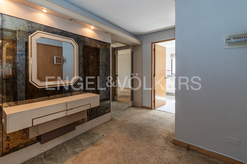 Penthouse - Europa/ Ricardo Lyon