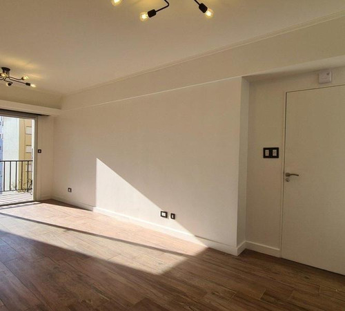 Imagen 9 de 30 de Venta - Departamento Cuatro Ambientes C/ Dep. Reciclado Con Cochera - Las Heras 2370