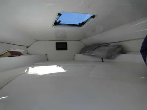 Lancha Naval Center Cuddy 210 Motor Evinrude 150 Etec 200 Hs
