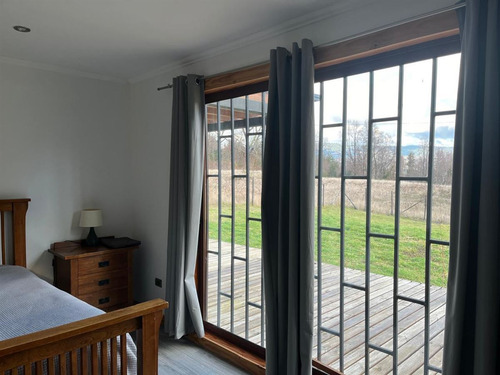 Casa En Venta De 5 Dorm. Camino Lican Ray , Coñaripe