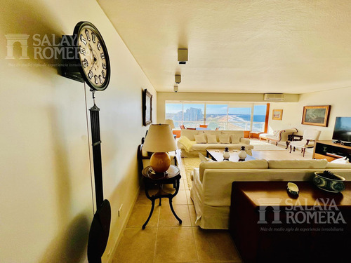 Venta: Apartamento 4 Dormitorios Edificio Estrella De Mar Punta Del Este