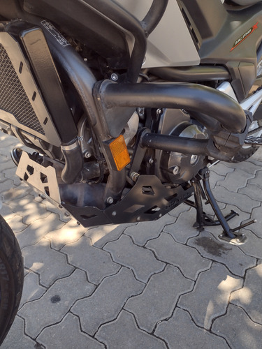 Motor Bicilindrico 750 Cc Económica De Combustible