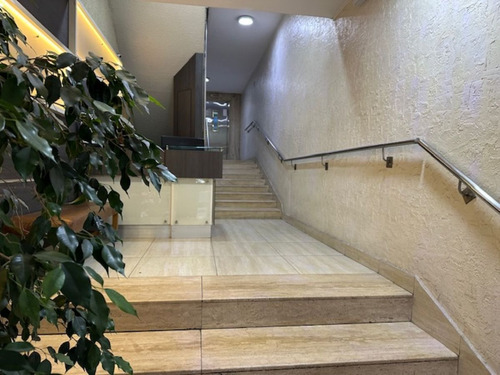 Depto. En Excelente Ubicación A Pasos Metro Manuel Montt