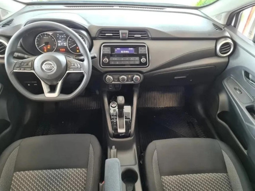 Imagen 13 de 18 de Nissan Versa Sense Cvt _p. Insuperable_