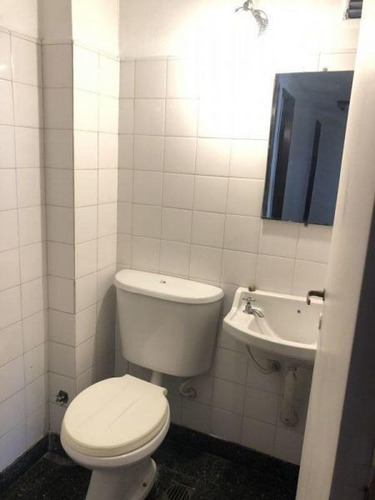Semipiso De 4 Ambientes, Muy Buena Ubicación !!!
