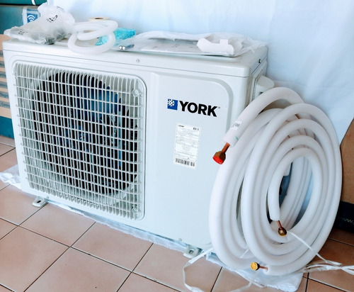 Minisplit York 1 Ton 12,000 Btus S/f 220v R410