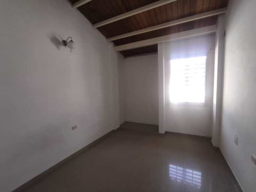 Imagen 5 de 15 de En Venta Townhouse En San Diego, Urb. Villa Jardin 04124667445 (foth-245)