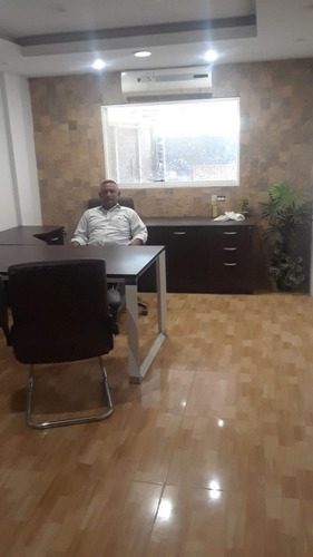 Imagen 6 de 9 de Venta De Galpon De 1800m2