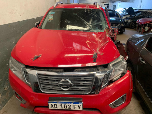 Nissan Pick Up Np 300 2.3 Frontier 4x4 2017 En Marcha