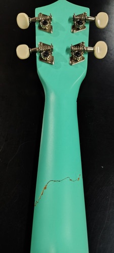 Ukelele Soprano Reparado Celeste (Usado)