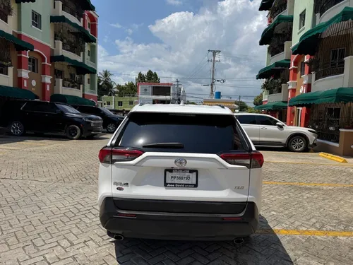 Toyota Rav4 Xle 4*2 Año 2021