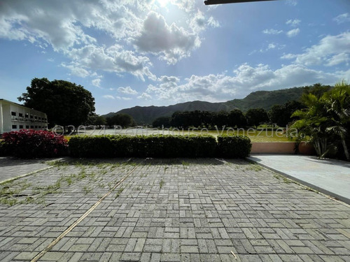 En Venta Negocio Restaurante En El Circulo Militar Las Delicias Maracay Todo Operativo Con Vista Al Lago Para Tus Eventos Kg