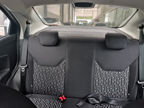 Imagen 13 de 14 de Ford Figo